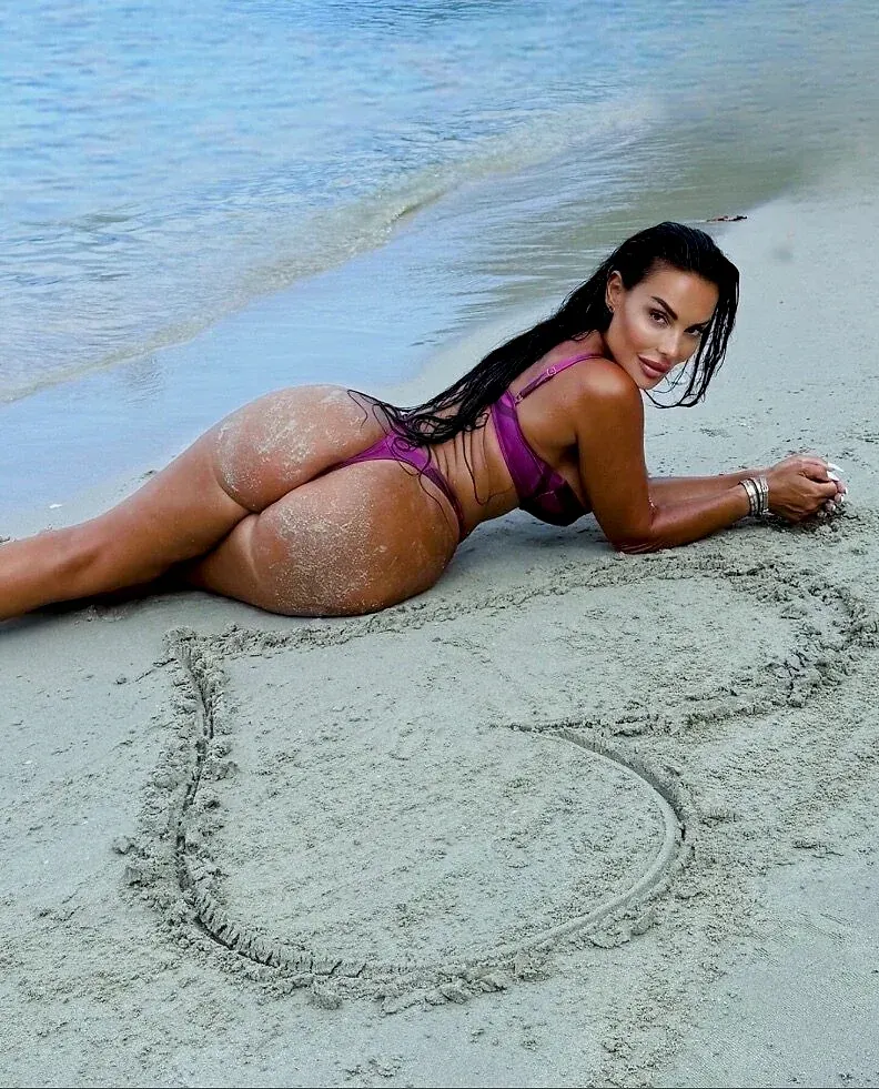Silvia Spicy, foto 2